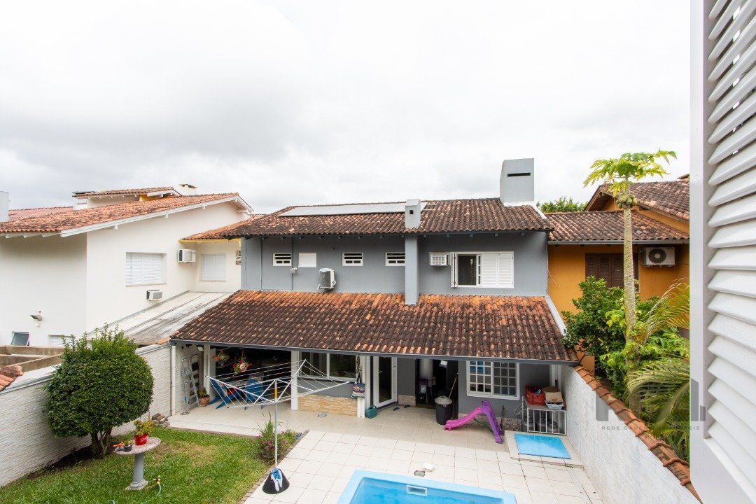 Casa à venda com 4 quartos, 306m² - Foto 34