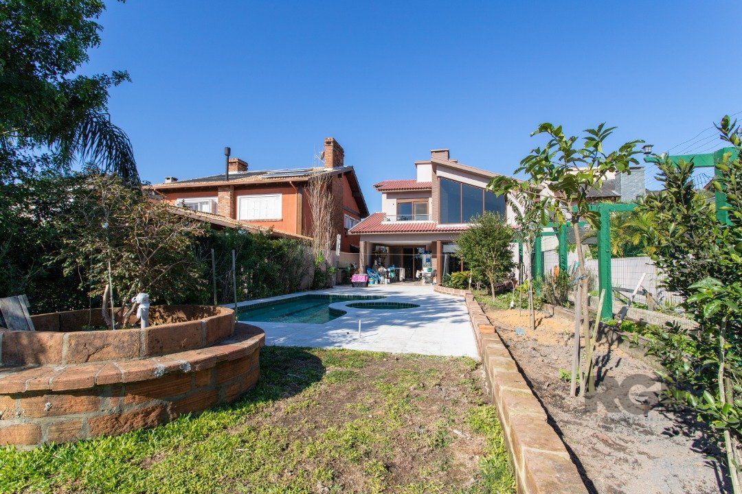 Casa de Condomínio à venda com 4 quartos, 226m² - Foto 32