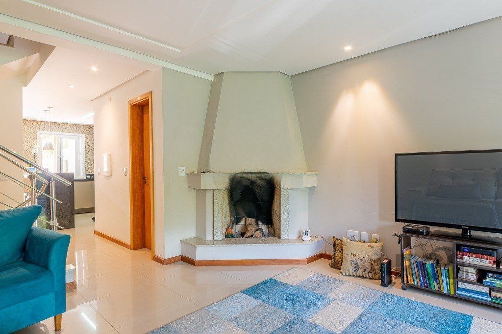 Casa à venda com 3 quartos, 236m² - Foto 4