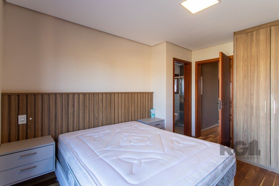 Casa de Condomínio à venda com 4 quartos, 226m² - Foto 61