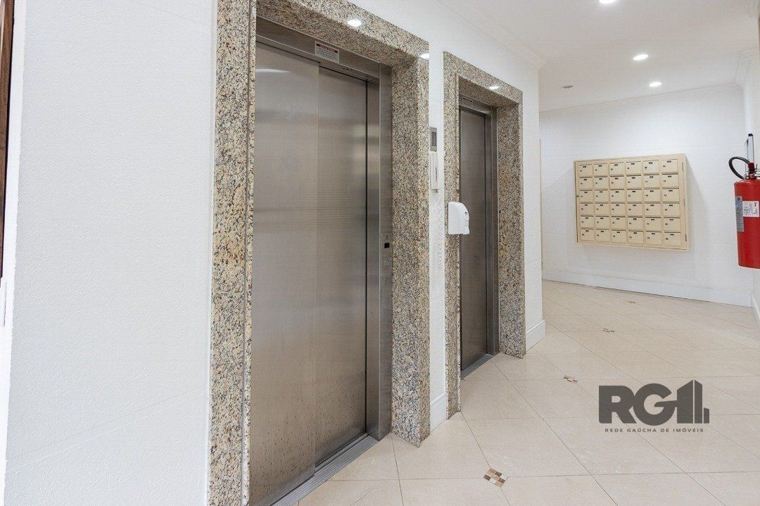 Apartamento à venda com 3 quartos, 76m² - Foto 4