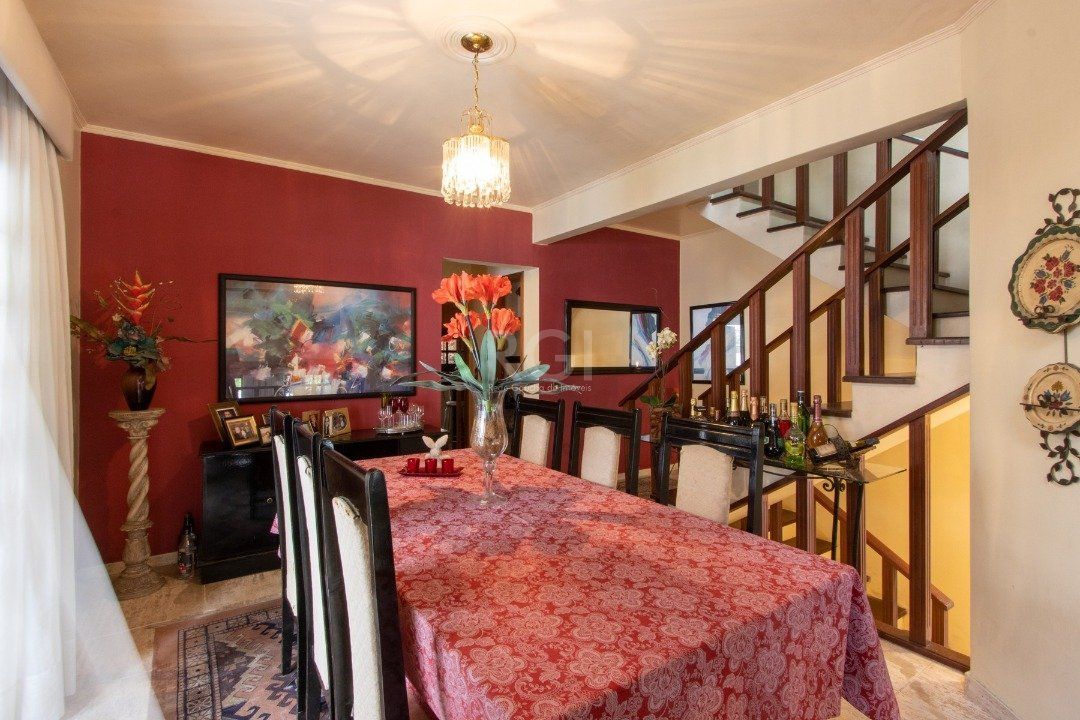 Casa à venda com 5 quartos, 250m² - Foto 14