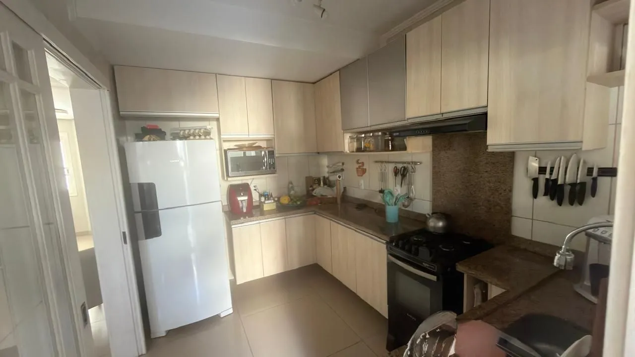Casa de Condomínio, 3 dormitórios no bairro Hípica em Porto Alegre para Comprar