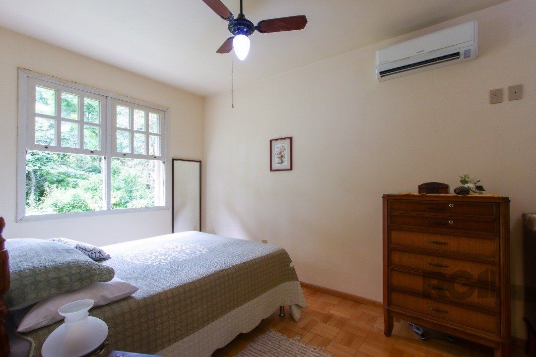 Casa à venda com 3 quartos, 302m² - Foto 47
