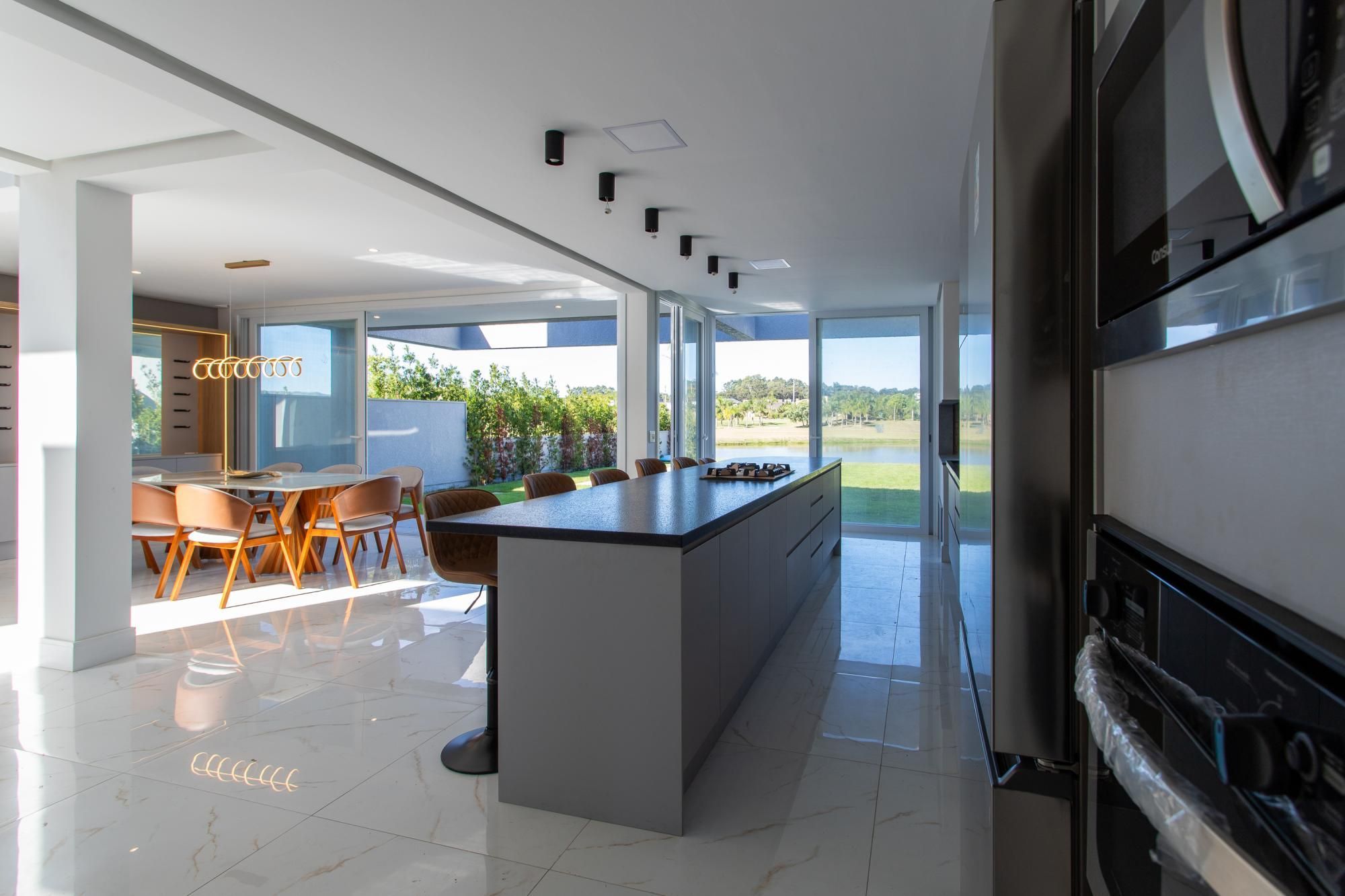 Casa de Condomínio à venda com 4 quartos, 297m² - Foto 30