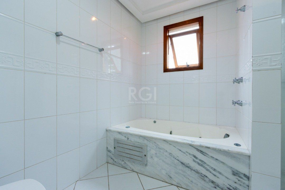 Casa de Condomínio à venda com 4 quartos, 334m² - Foto 40