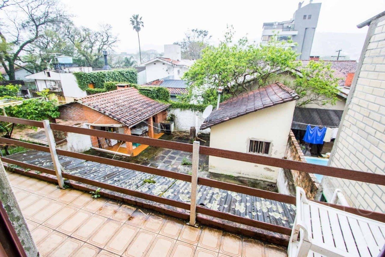Casa à venda com 4 quartos, 150m² - Foto 14