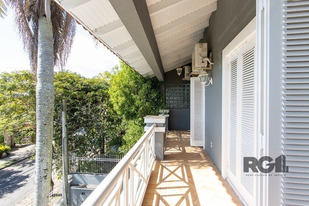 Casa à venda com 3 quartos, 320m² - Foto 31