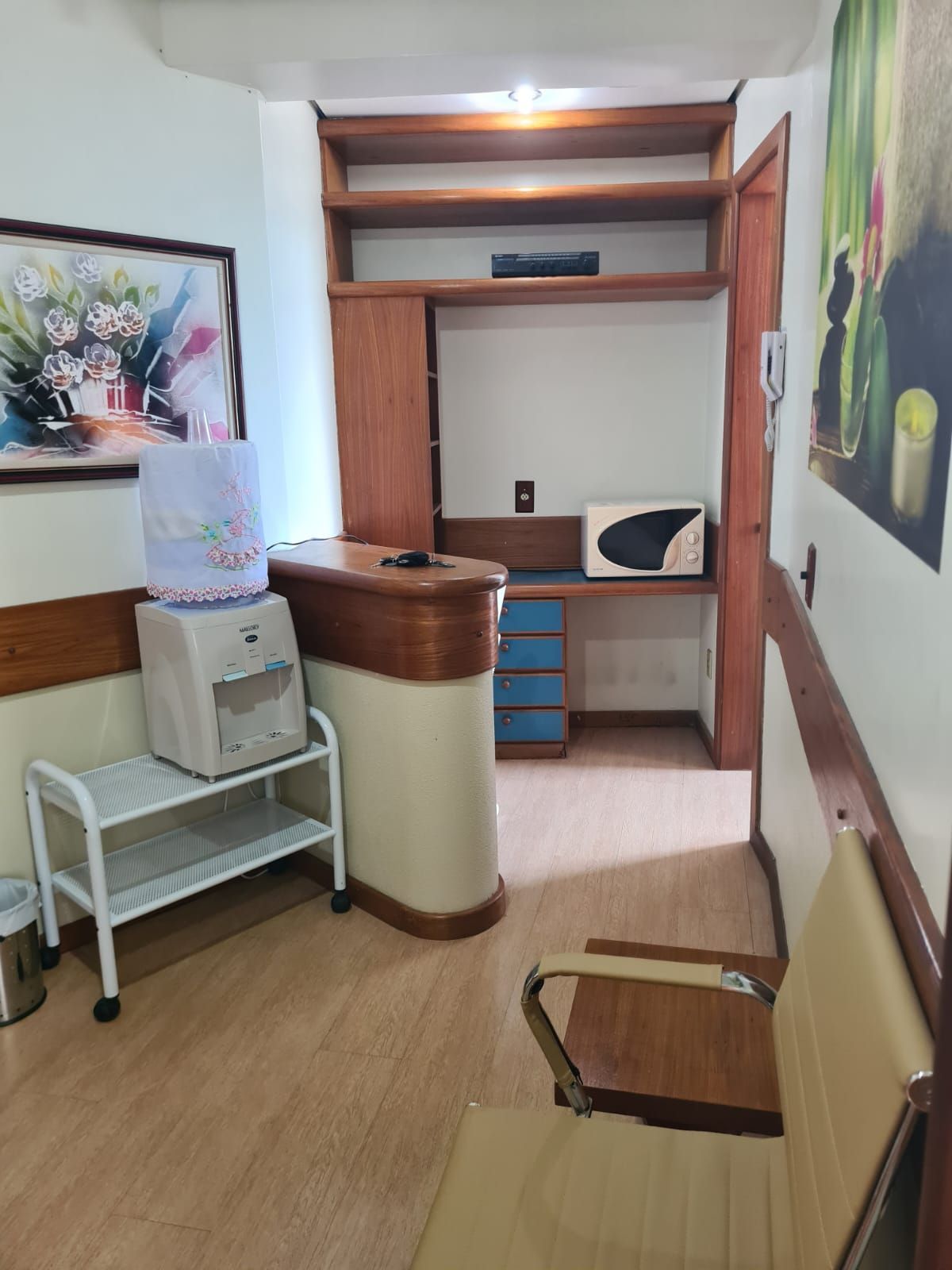 Sala comercial à venda no bairro Menino Deus – Edifício Comendador Luigi Gerace