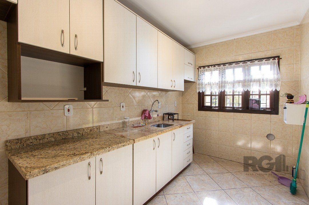 Casa à venda com 3 quartos, 202m² - Foto 12