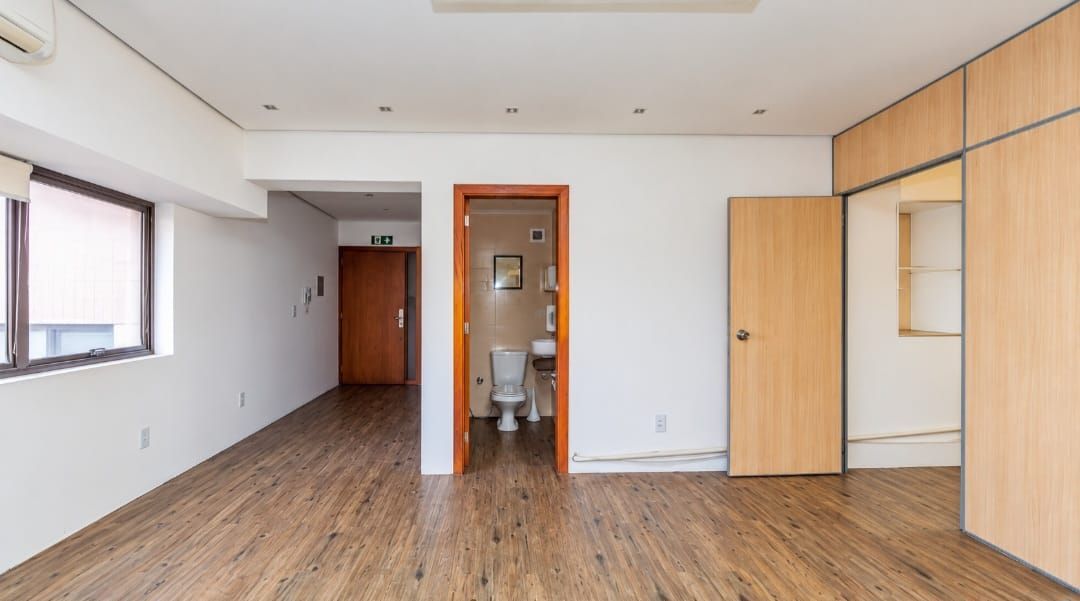Sala Comercial, 1 sala, à venda, 51 m², Petrópolis - Porto Alegre — foto 2
