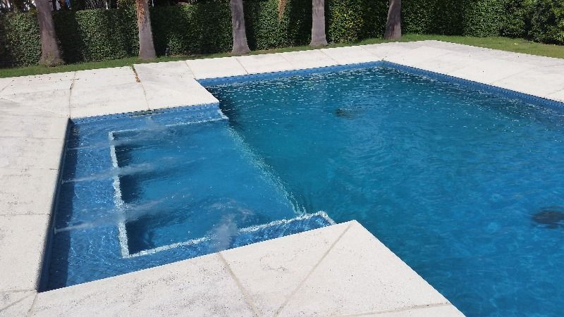 Casa de Condomínio à venda com 4 quartos, 322m² - Foto 2
