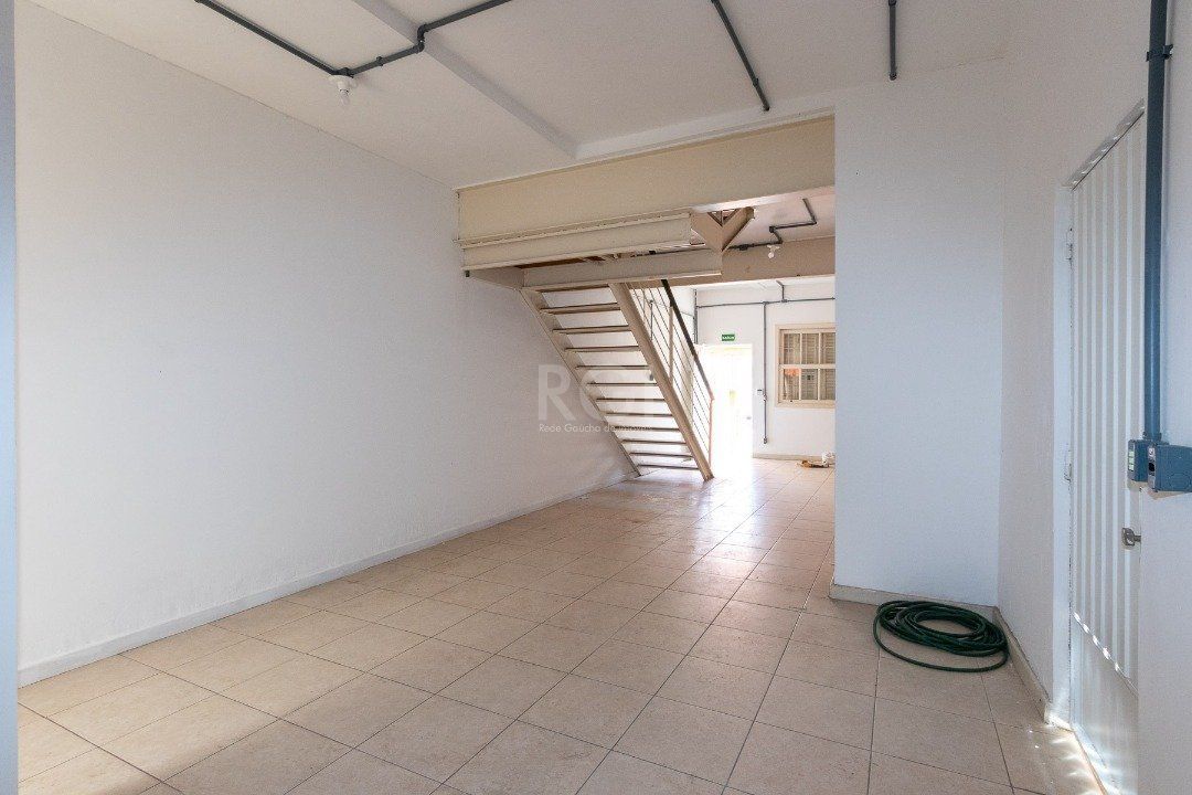 Casa à venda com 3 quartos, 232m² - Foto 12
