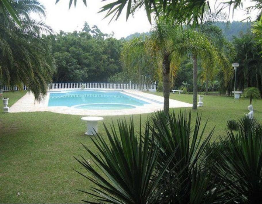 Sítio à venda com 5 quartos, 200m² - Foto 16