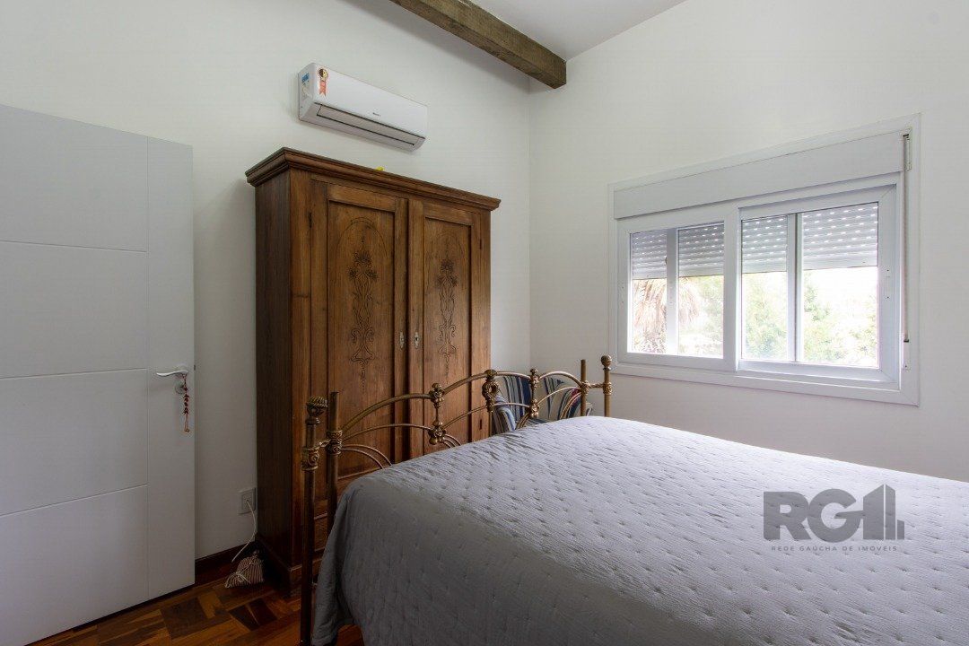 Casa de Condomínio à venda com 4 quartos, 400m² - Foto 32
