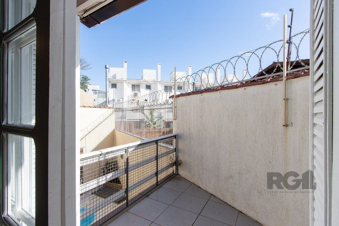 Casa de Condomínio à venda com 3 quartos, 217m² - Foto 34