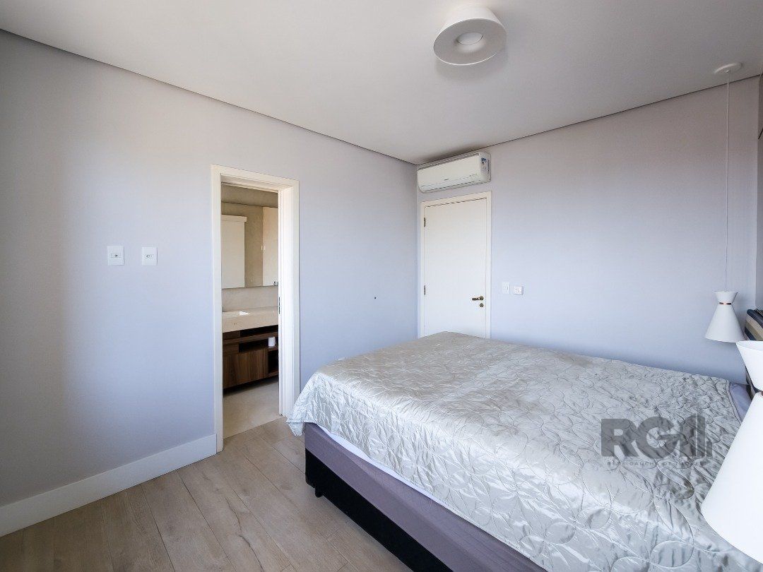 Casa de Condomínio à venda com 3 quartos, 239m² - Foto 20