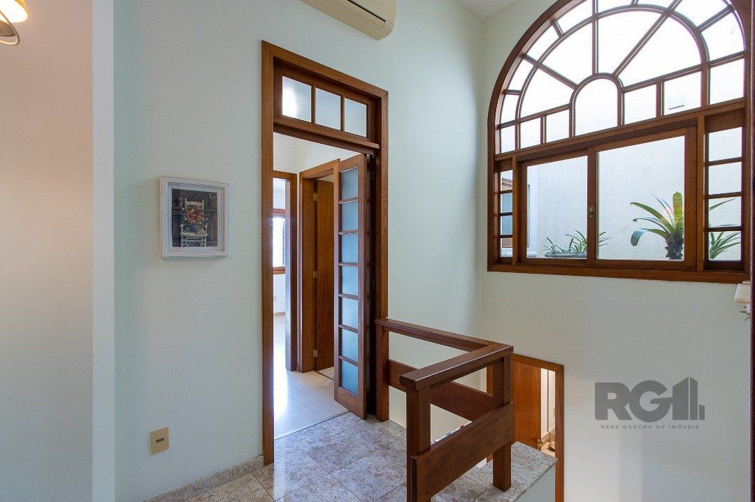 Casa de Condomínio à venda com 4 quartos, 216m² - Foto 35