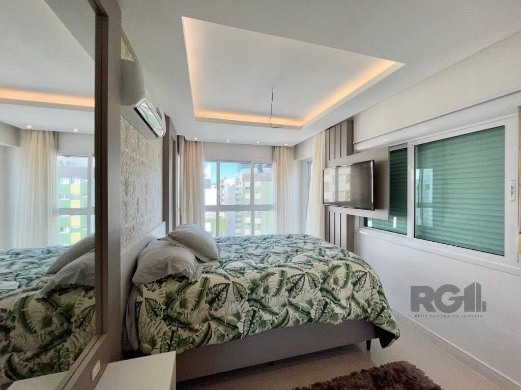 Apartamento à venda com 4 quartos, 193m² - Foto 17