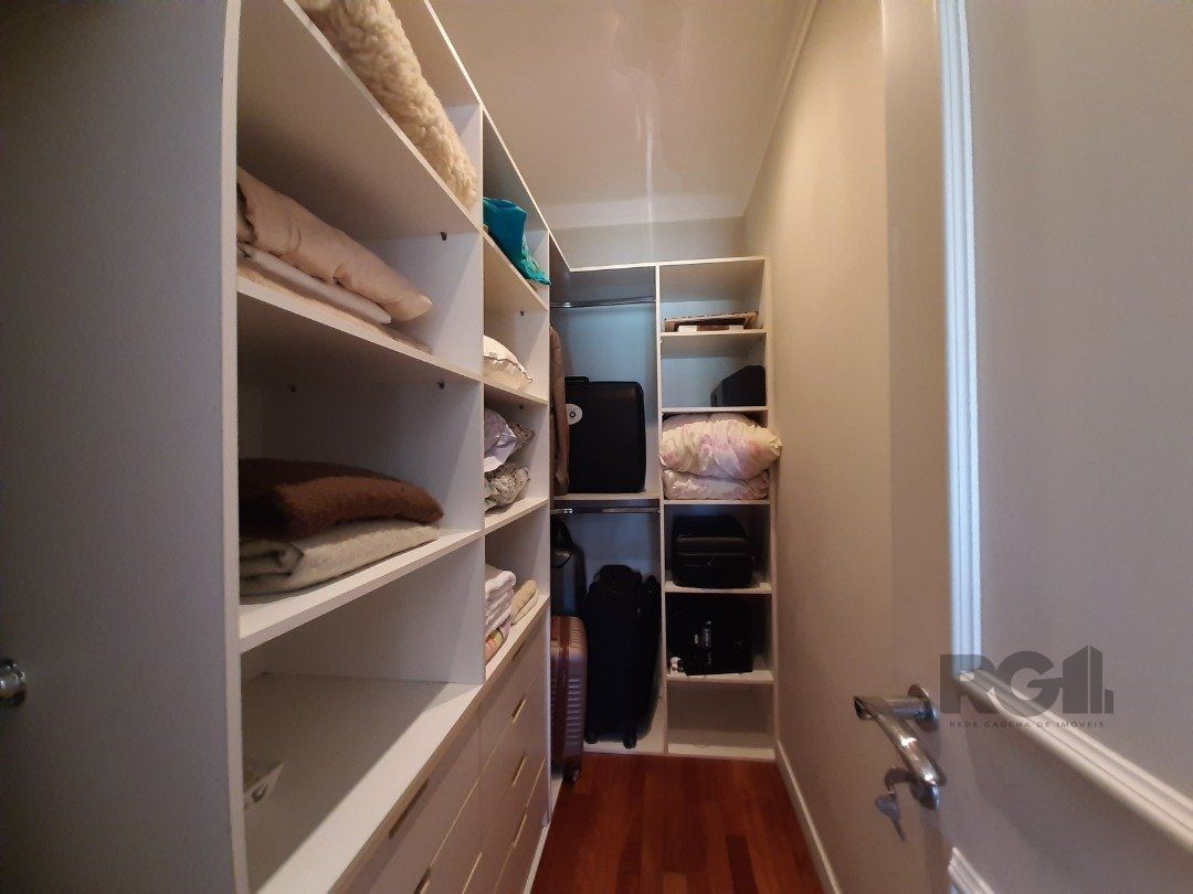 Casa de Condomínio à venda com 4 quartos, 423m² - Foto 33