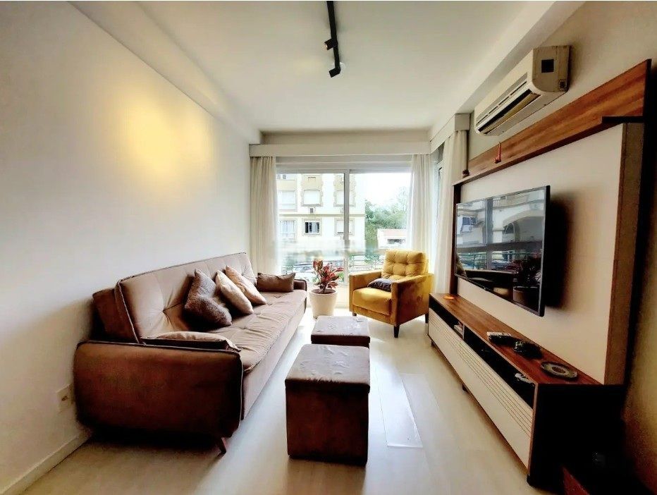 Apartamento de 3 dormitórios, 1 suíte e 1 vaga de garagem.