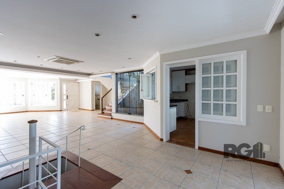 Casa à venda com 3 quartos, 320m² - Foto 13