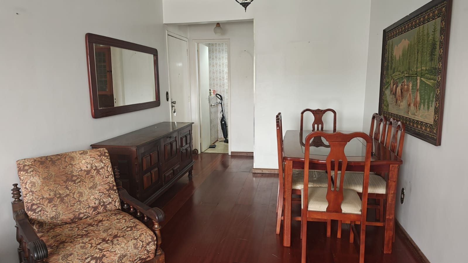Apartamento à venda com 67m², 2 quartos, 1 vaga no bairro Cristal em Porto Alegre