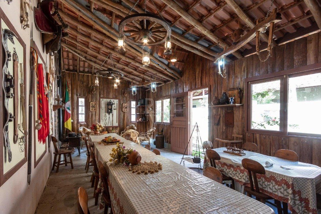 Casa à venda com 5 quartos, 1125m² - Foto 57