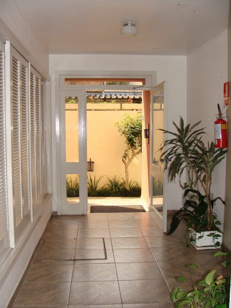 Apartamento à venda com 1 quarto, 47m² - Foto 13