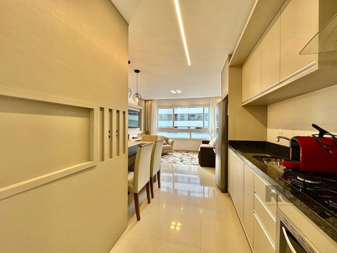 Apartamento à venda com 3 quartos, 122m² - Foto 4