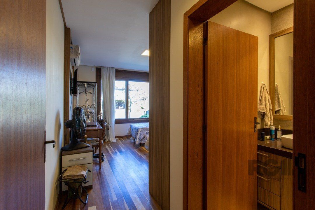 Casa de Condomínio à venda com 4 quartos, 226m² - Foto 6