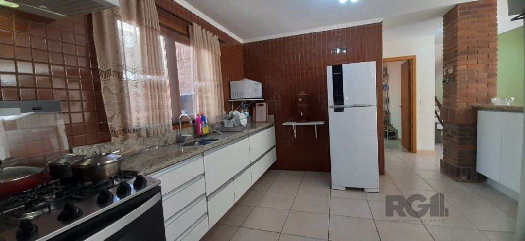 Casa de Condomínio à venda com 4 quartos, 246m² - Foto 13