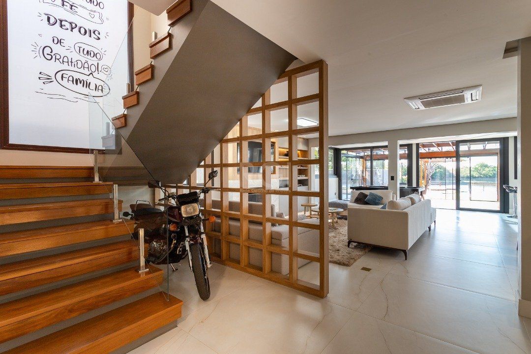 Casa à venda com 3 quartos, 320m² - Foto 9