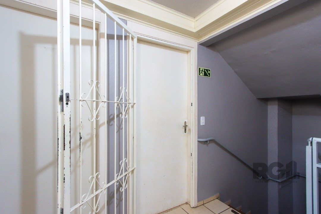 Apartamento à venda com 2 quartos, 43m² - Foto 15