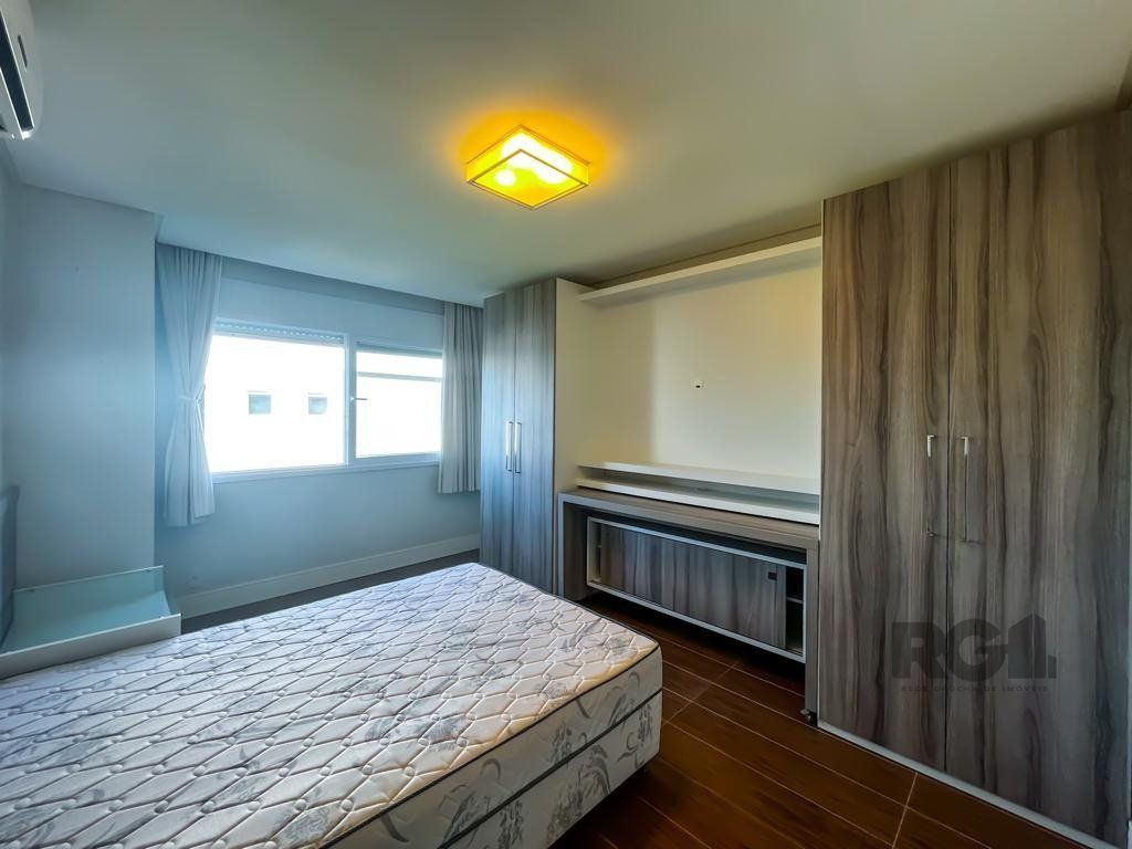 Casa de Condomínio à venda com 4 quartos, 239m² - Foto 21