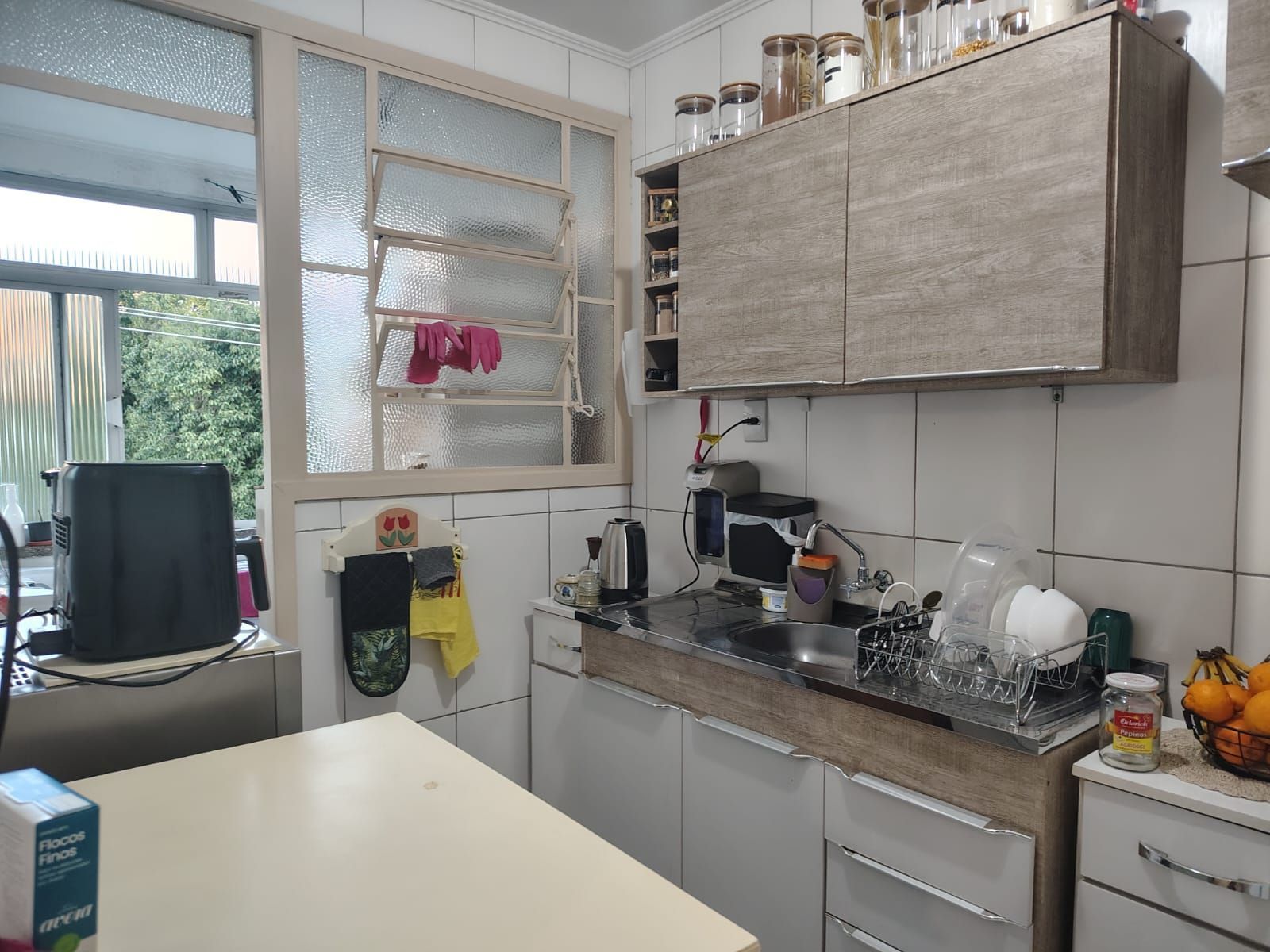 Apartamento de 2 quartos, living para 2 ambientes, banheiro social e 1 vaga escriturada. — foto 4
