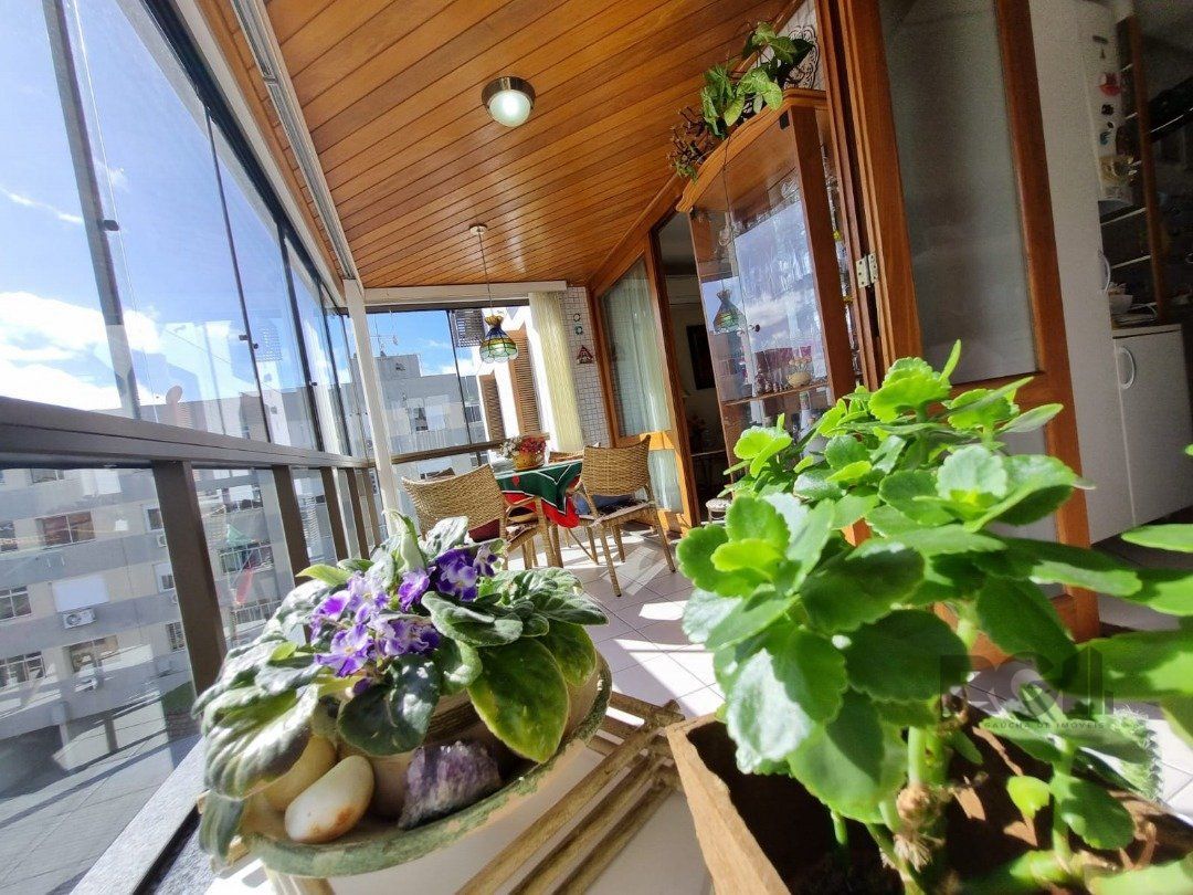 Apartamento à venda com 2 quartos, 87m² - Foto 3