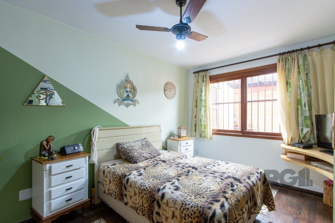 Casa à venda com 4 quartos, 389m² - Foto 25