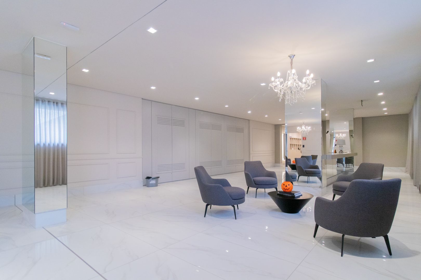 Apartamento à venda com 2 quartos, 58m² - Foto 31