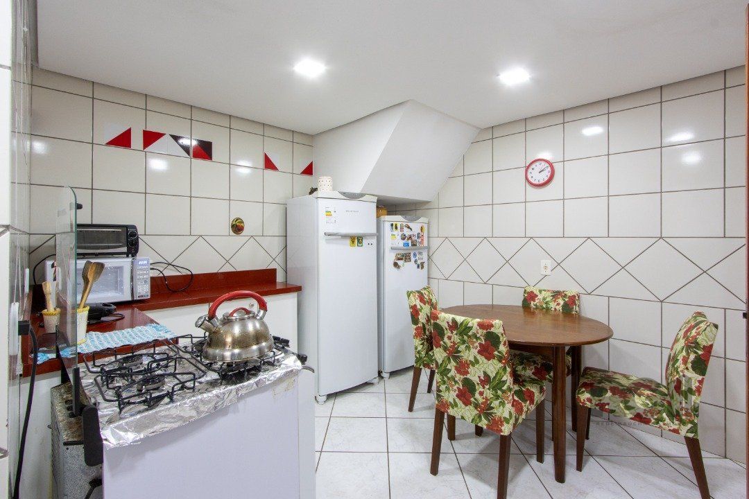 Casa de Condomínio à venda com 3 quartos, 225m² - Foto 19