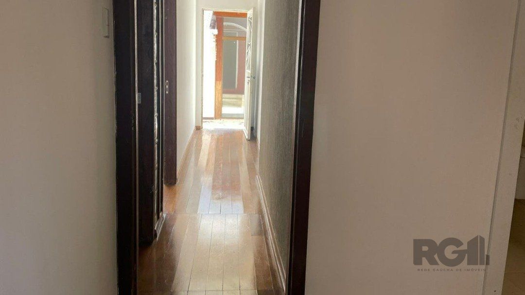 Casa à venda com 2 quartos, 200m² - Foto 9