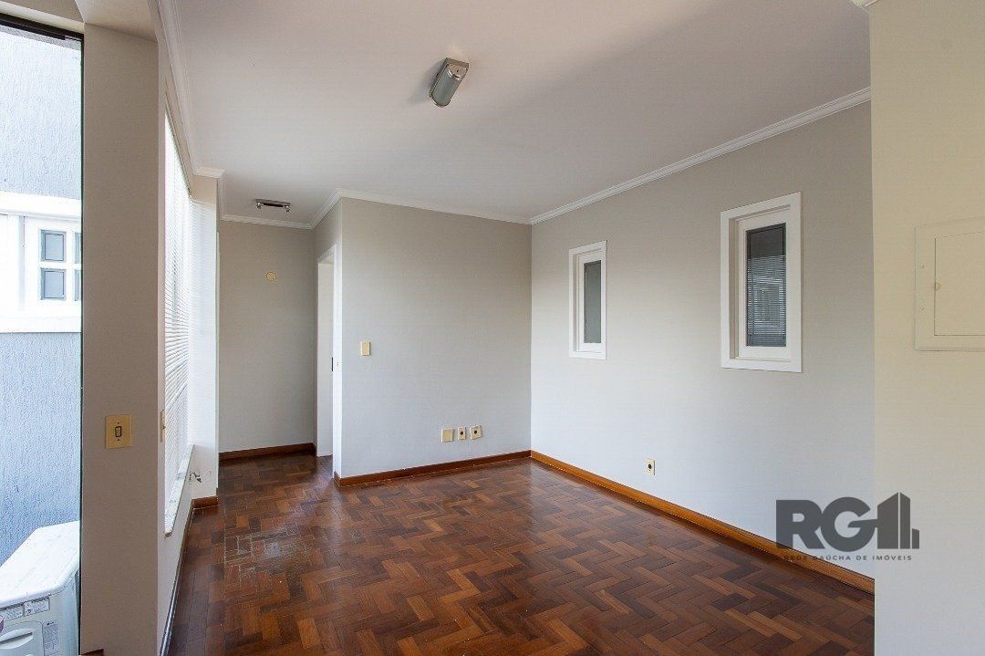 Casa à venda com 3 quartos, 320m² - Foto 29