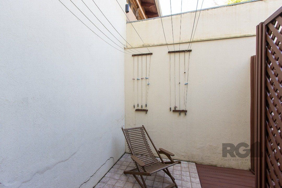 Casa de Condomínio à venda com 4 quartos, 216m² - Foto 18