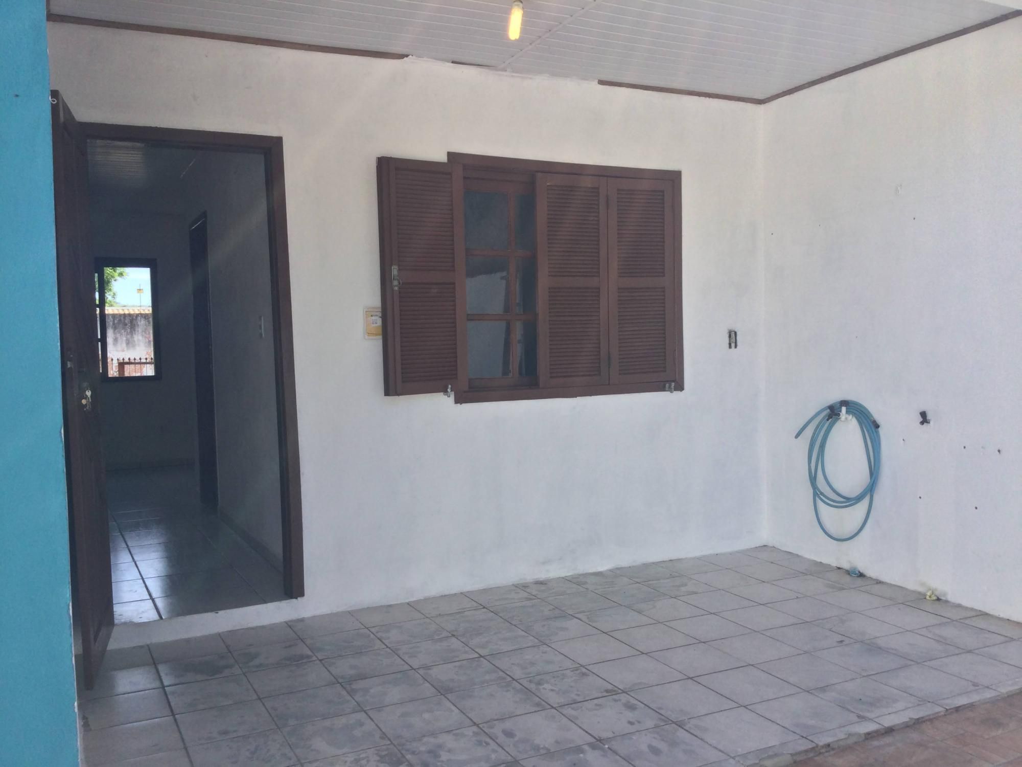 Oportunidade- Terreno com 300m² com duas casas!!!