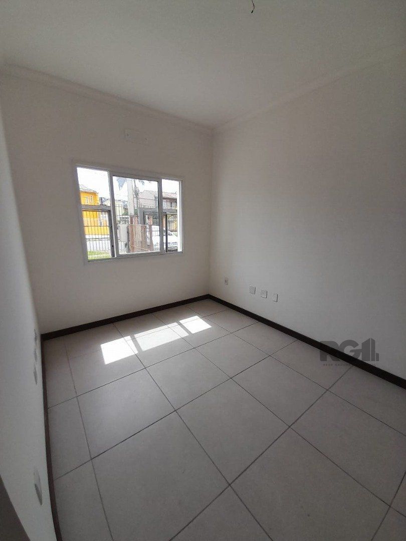 Casa à venda com 3 quartos, 229m² - Foto 3