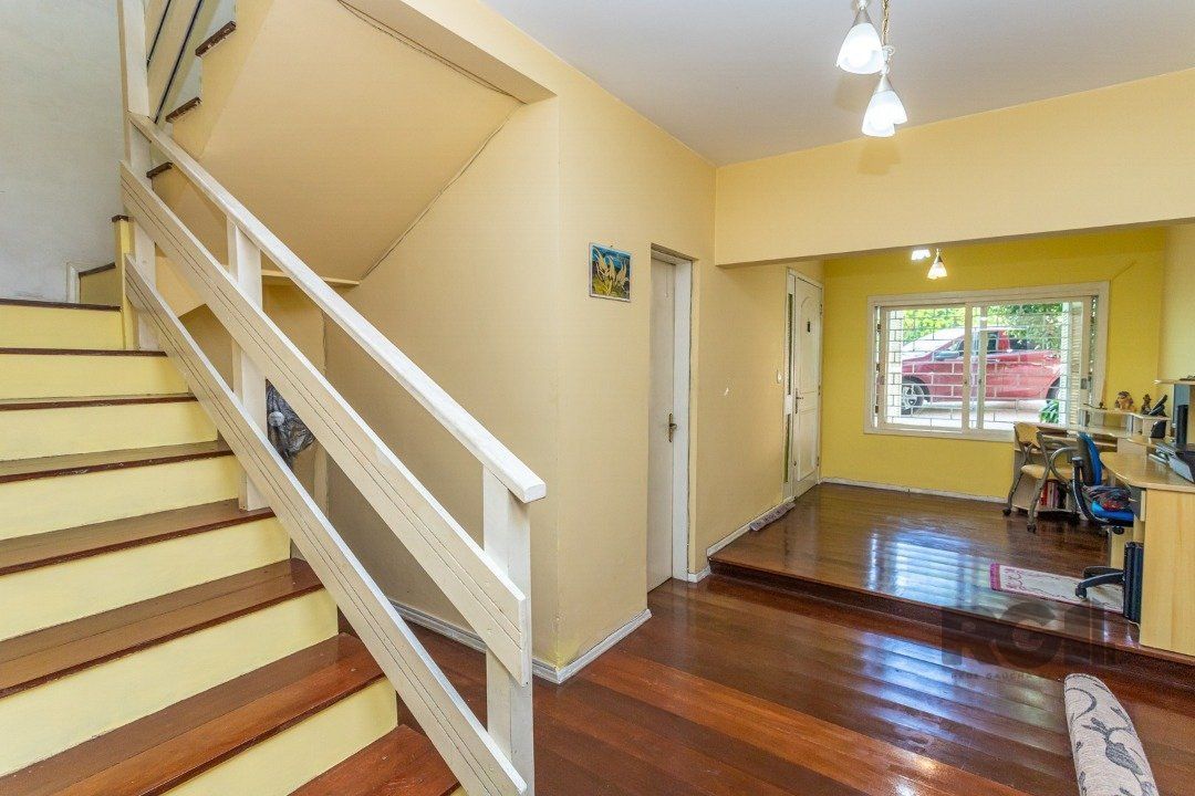 Casa à venda com 3 quartos, 293m² - Foto 4