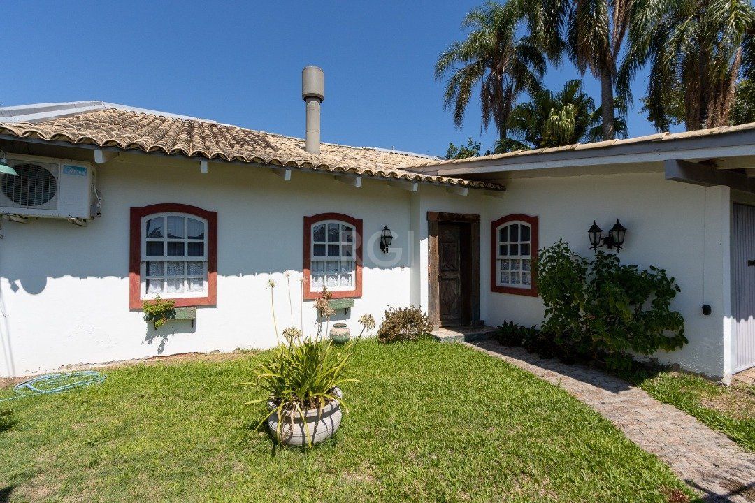 Casa, 3 quartos, 244 m² - Foto 2