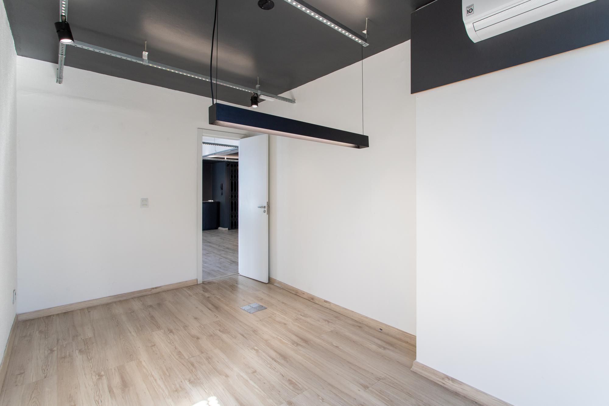 Prédio Inteiro à venda com 6 quartos, 68m² - Foto 18