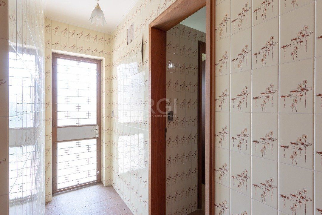 Casa à venda com 5 quartos, 1125m² - Foto 32