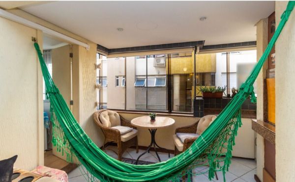 Apartamento à venda com 3 quartos, 111m² - Foto 3